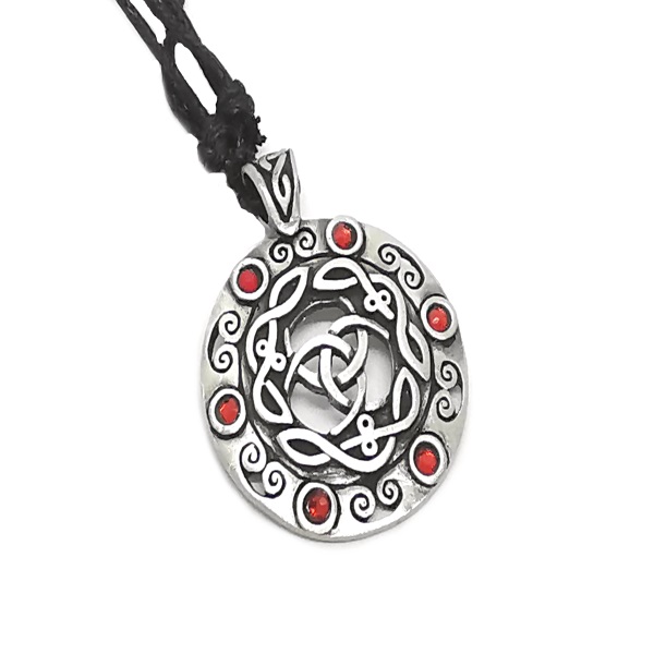 Keltischer Knoten Amulett mit roten Steinen