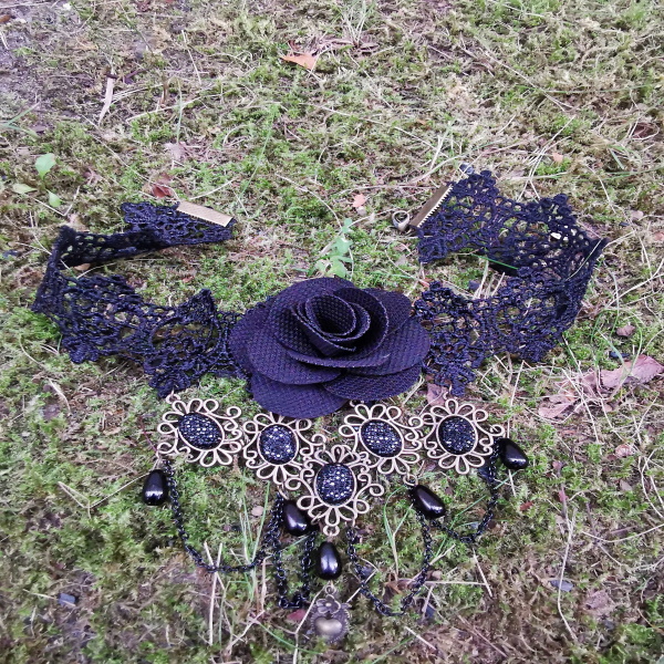 Choker Spitzenkette schwarze Blume