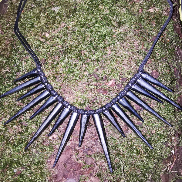 Stachel Halskette Collier Pikes Kunststoff