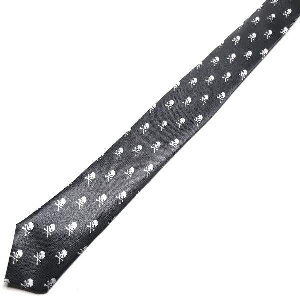 Krawatte mit Mini Totenköpfen