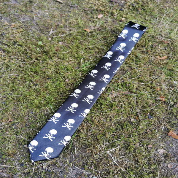 Krawatte mit Totenkopf Modell 2