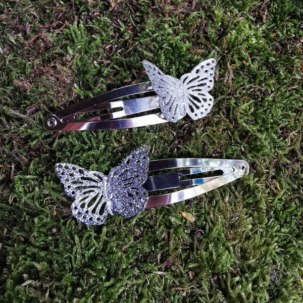 2 Haarclips mit Schmetterling
