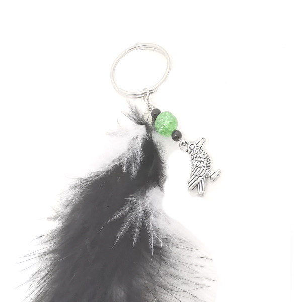 Schlüsselanhänger Krähe grüne Perle
