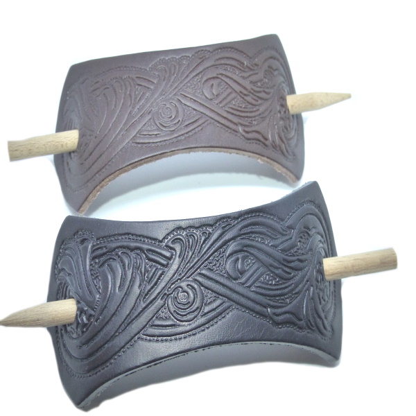 geprägte Leder-Haarspange keltischer Knoten