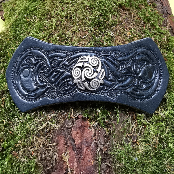 geprägte Leder-Haarspange keltisch