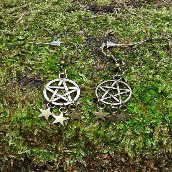 Pentagramm Ohrhänger mit Sternen
