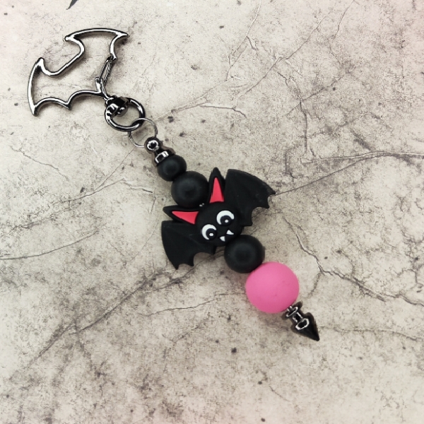 Taschenanhänger mit Fledermaus